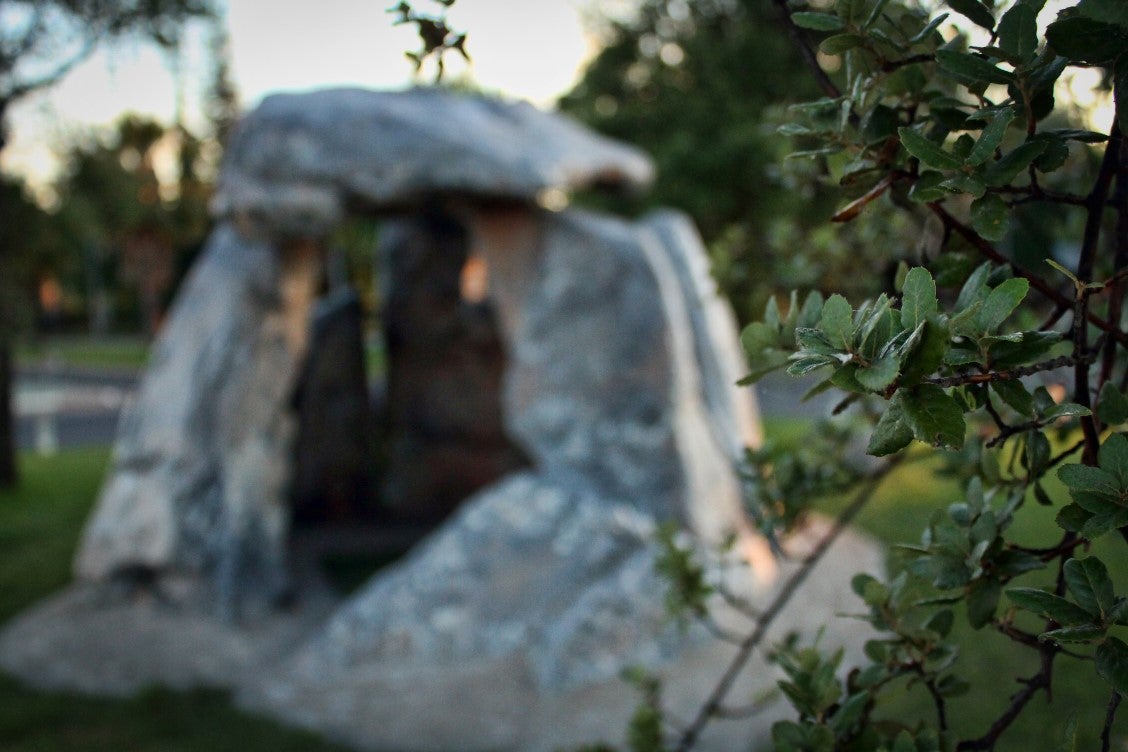 Fotos: Replica del Dolmen El Rebellao
