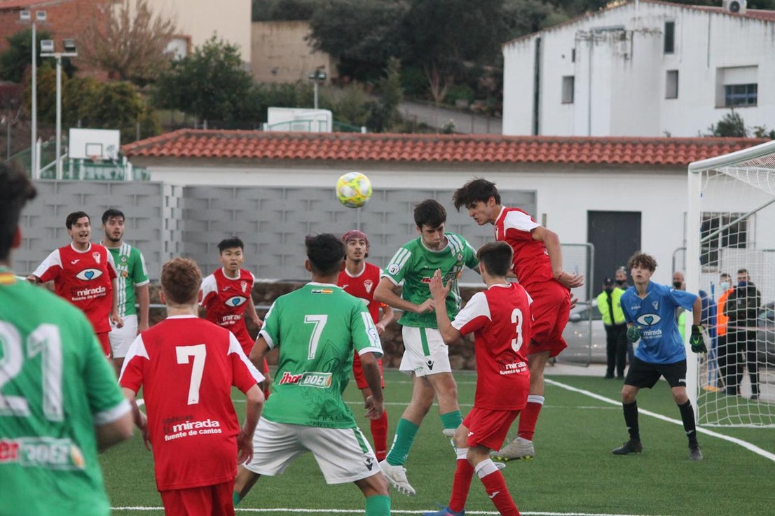 Fotos: Juveniles Racing Valverdeño – Fuente de Cantos