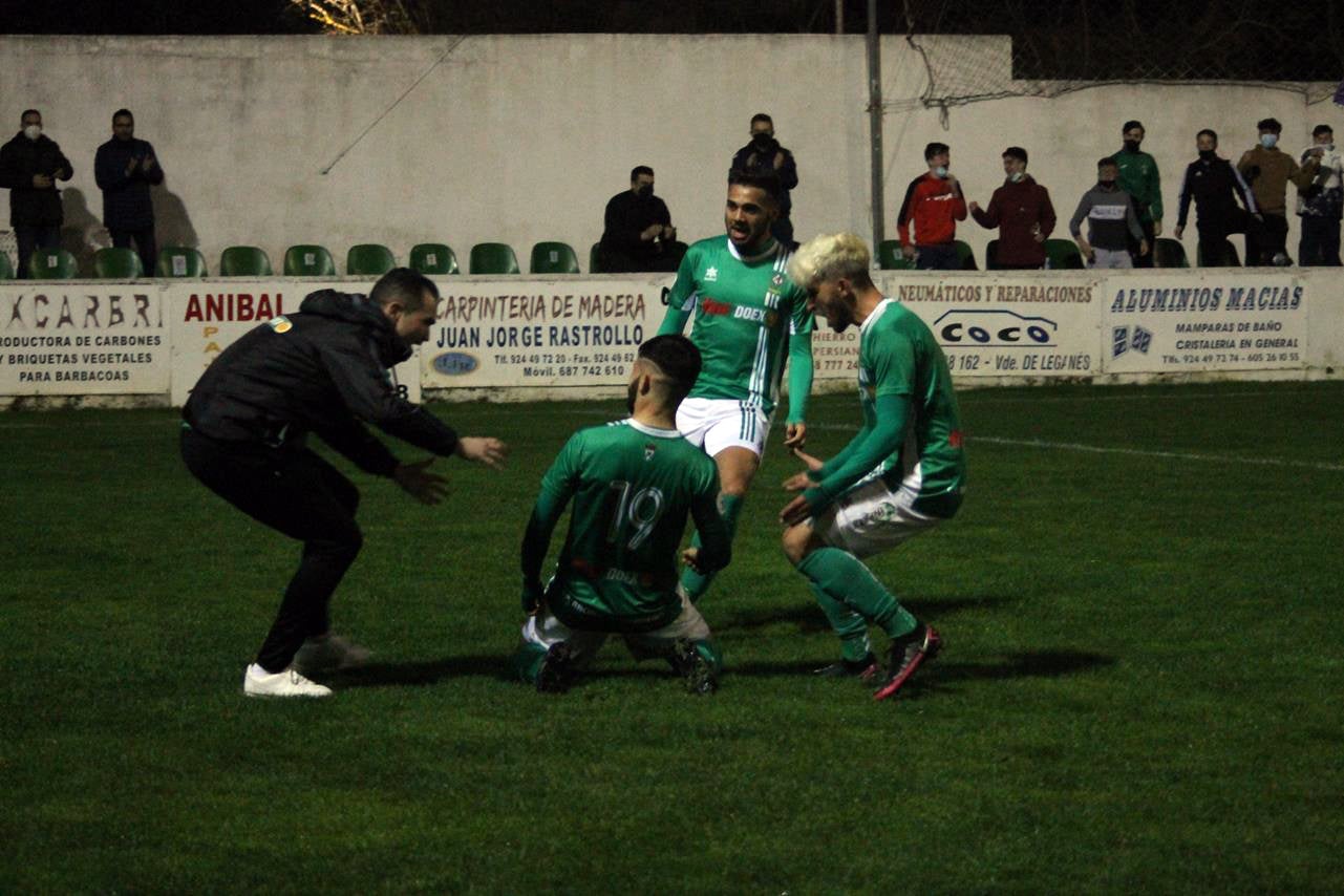 Fotos: Racing Valverdeño – Olivenza (II)