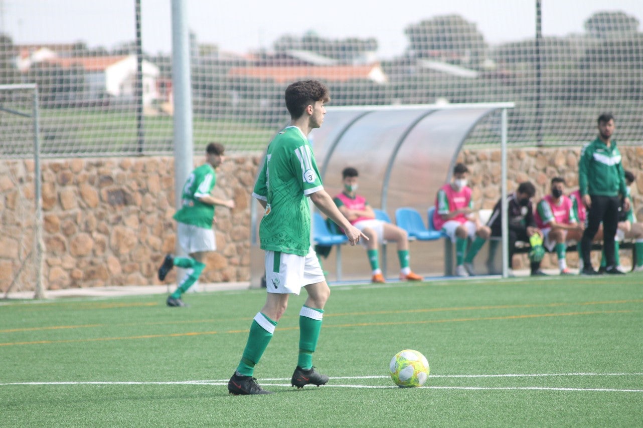 Fotos: Juveniles: Racing Valverdeño – Gran Maestre (I)