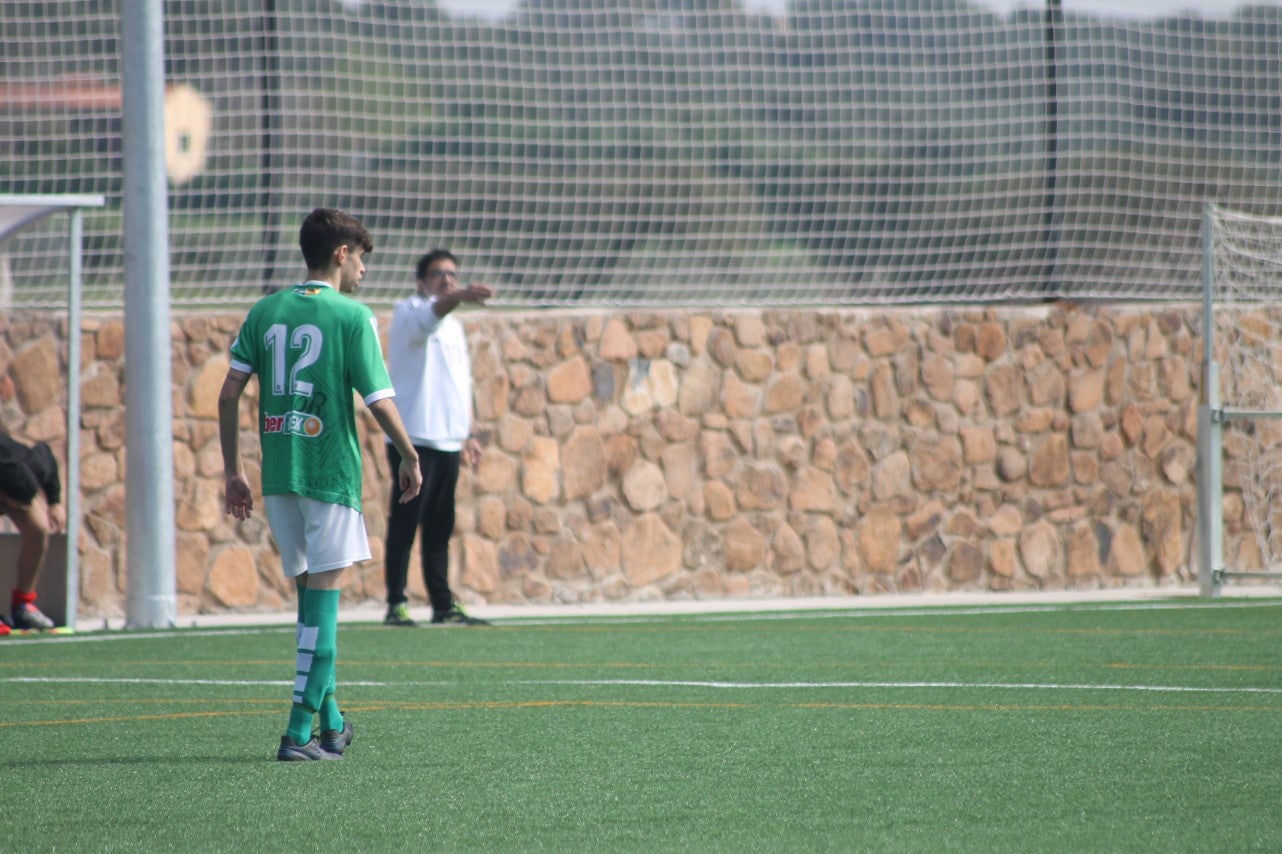 Fotos: Juveniles: Racing Valverdeño – Gran Maestre (I)