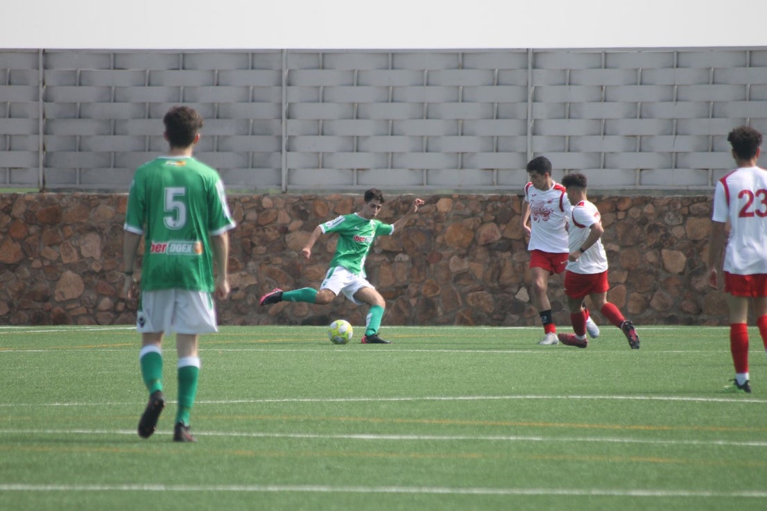 Fotos: Juveniles: Racing Valverdeño – Gran Maestre (II)
