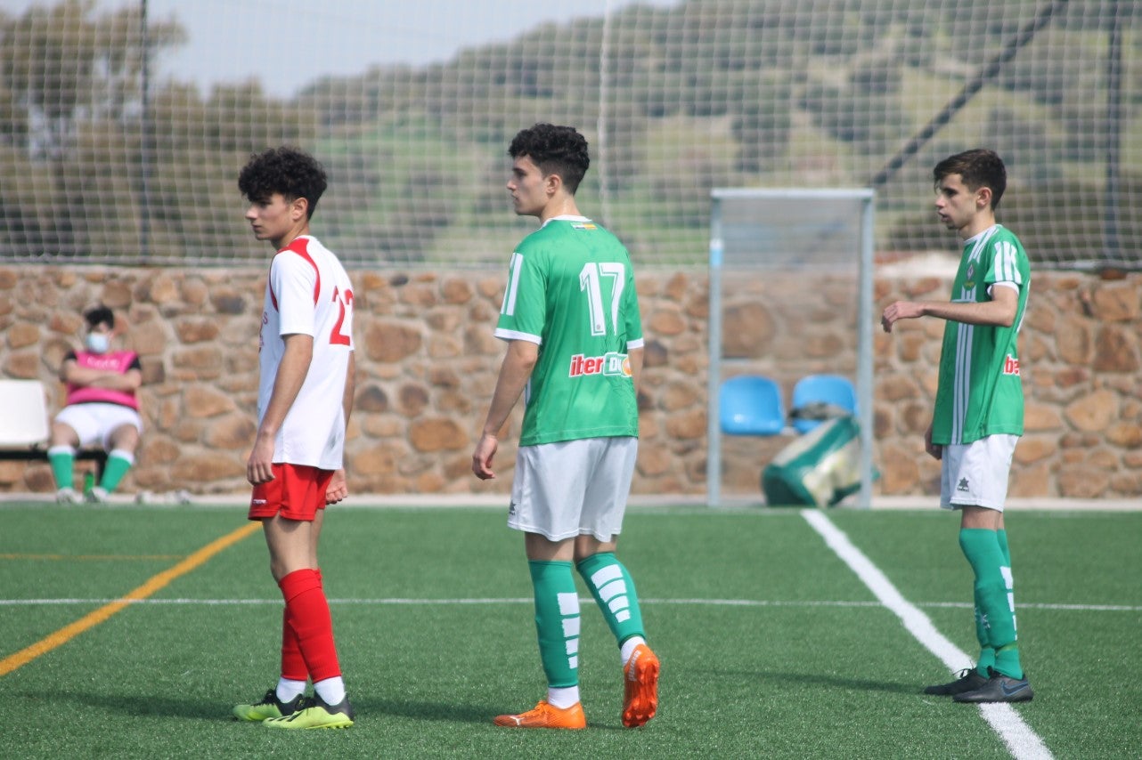 Fotos: Juveniles: Racing Valverdeño – Gran Maestre (II)