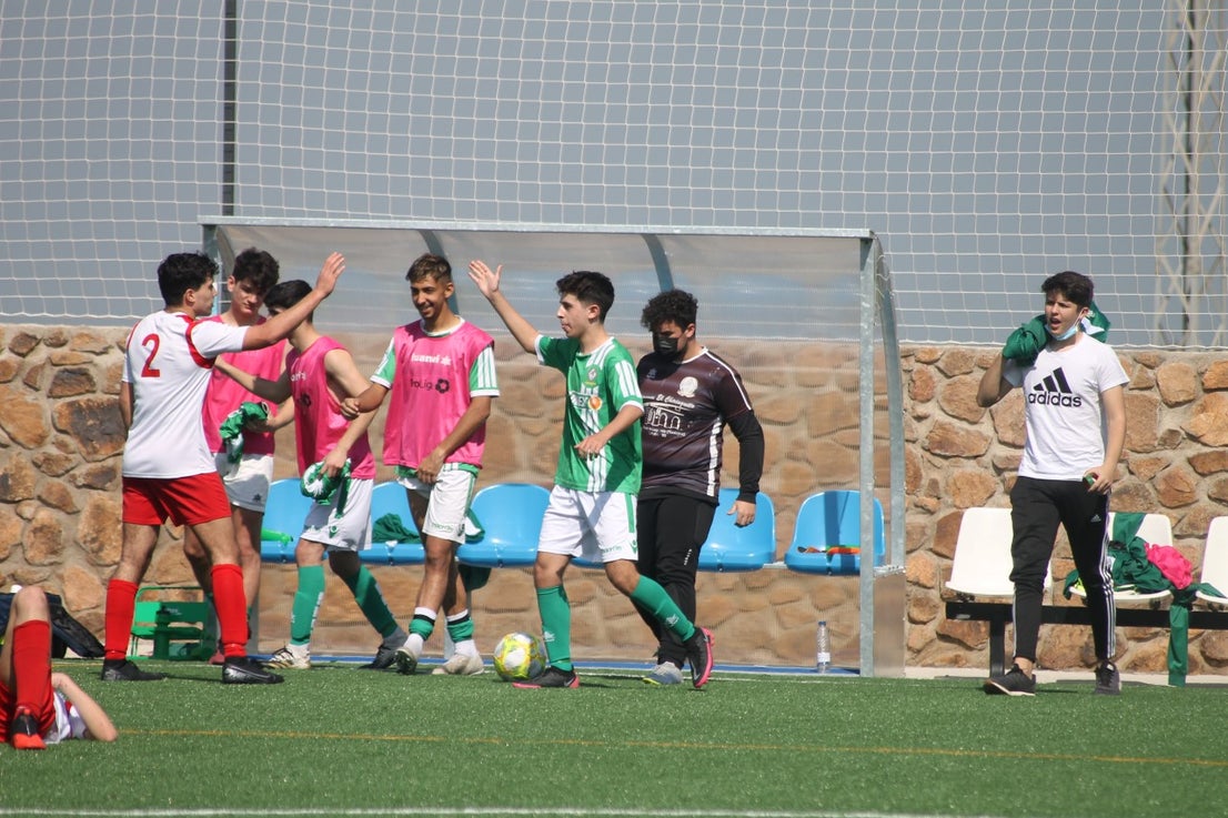 Fotos: Juveniles: Racing Valverdeño – Gran Maestre (III)