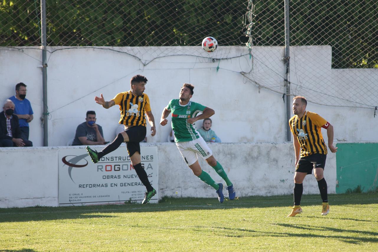 Fotos: Racing Valverdeño – AD Lobón (III)