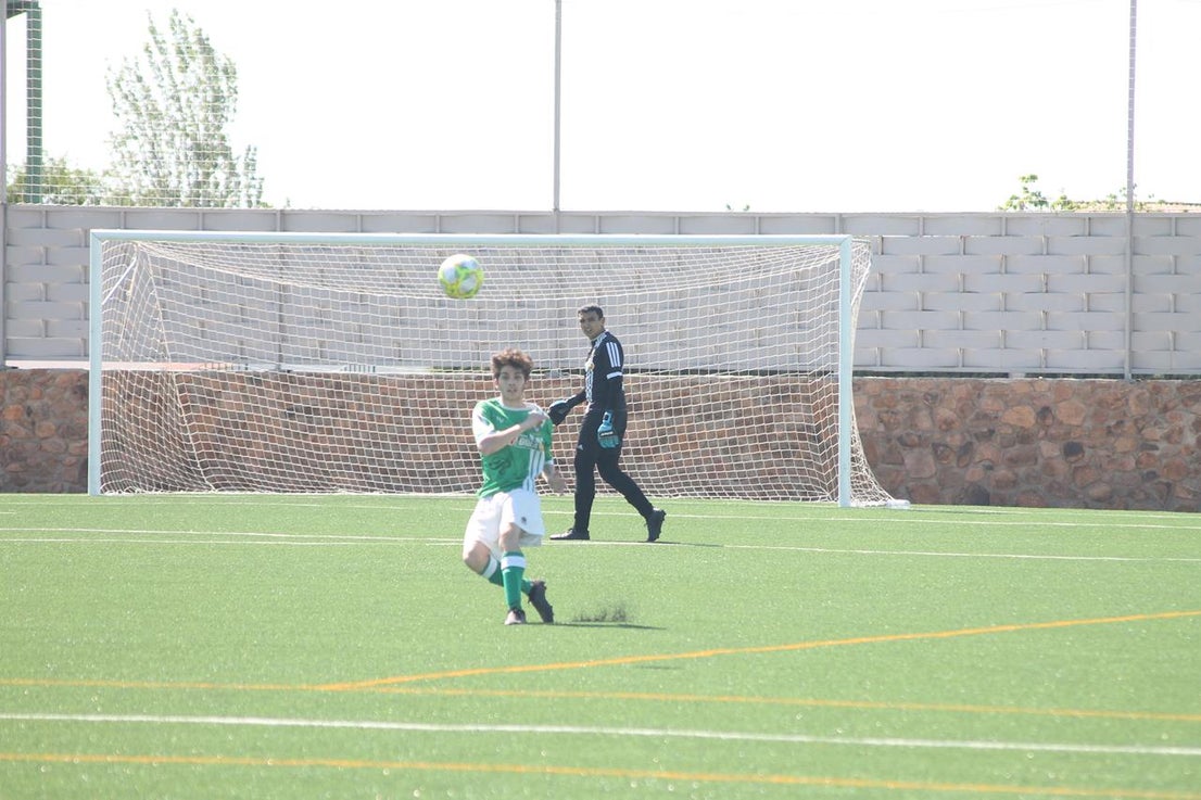 Fotos: Juveniles: Racing Valverdeño – UC La Estrella (I)