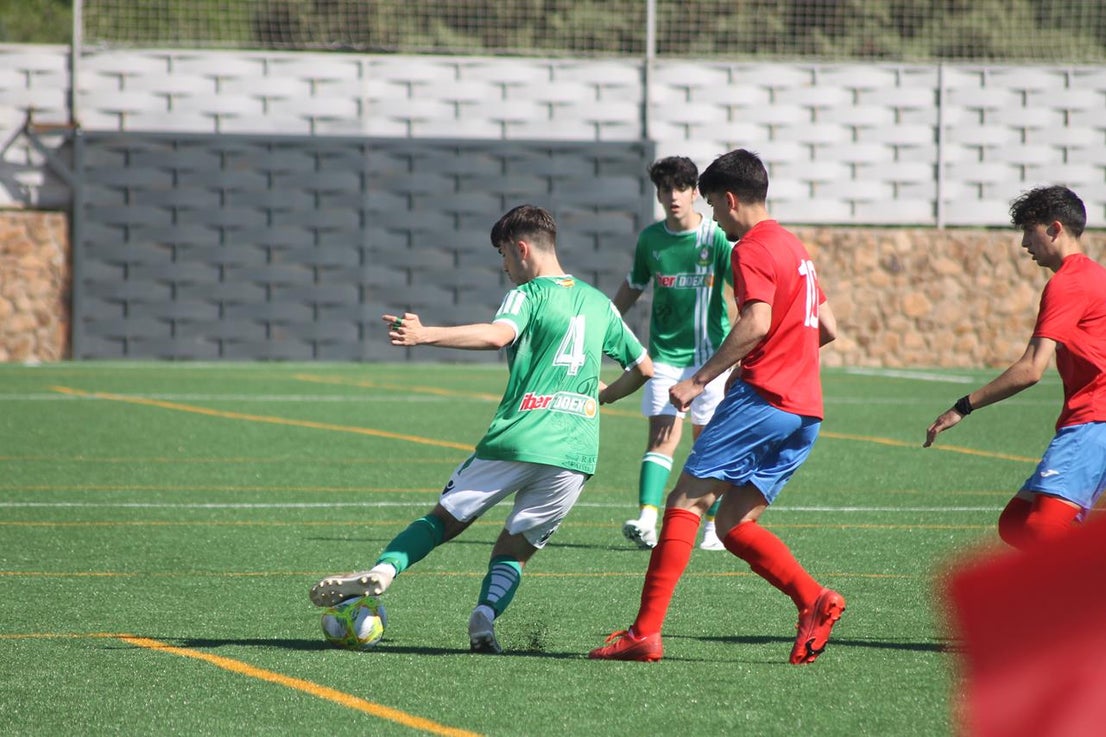 Fotos: Juveniles: Racing Valverdeño – UC La Estrella (II)