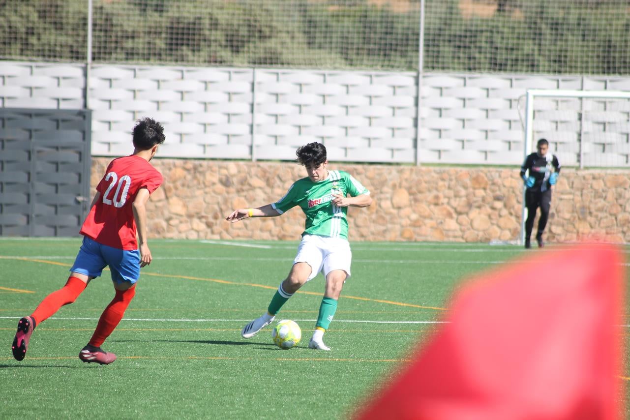 Fotos: Juveniles: Racing Valverdeño – UC La Estrella (II)