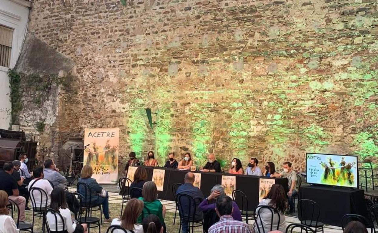 Acetre presenta 'A la Casa de las Locas'