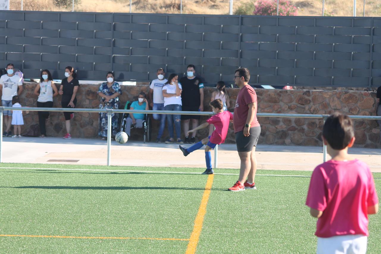 Fotos: Cierre de temporada de la Escuela de Fútbol Base (I)