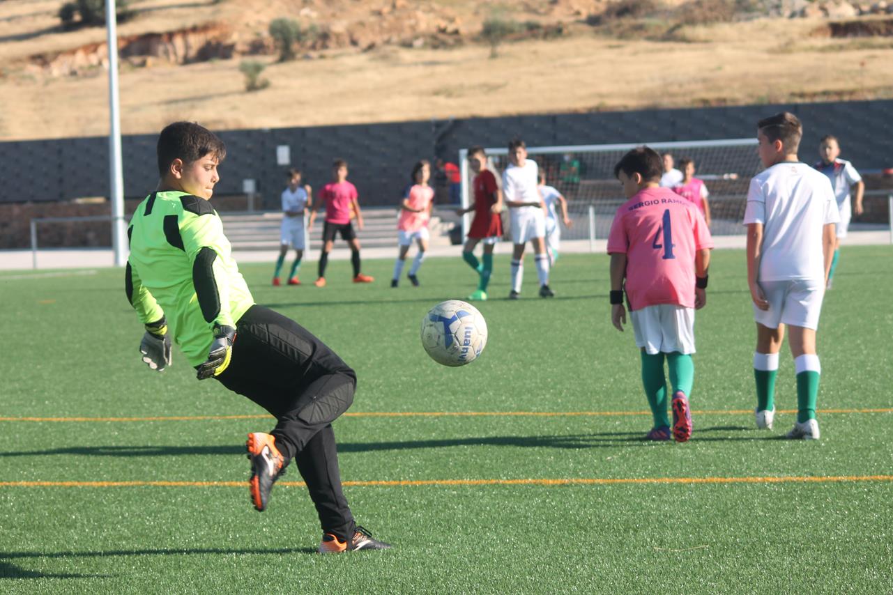 Fotos: Cierre de temporada de la Escuela de Fútbol Base (I)