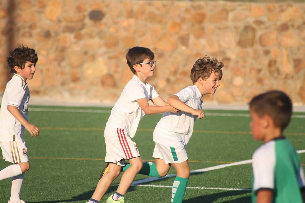 Fotos: Cierre de temporada de la Escuela de Fútbol Base (III)