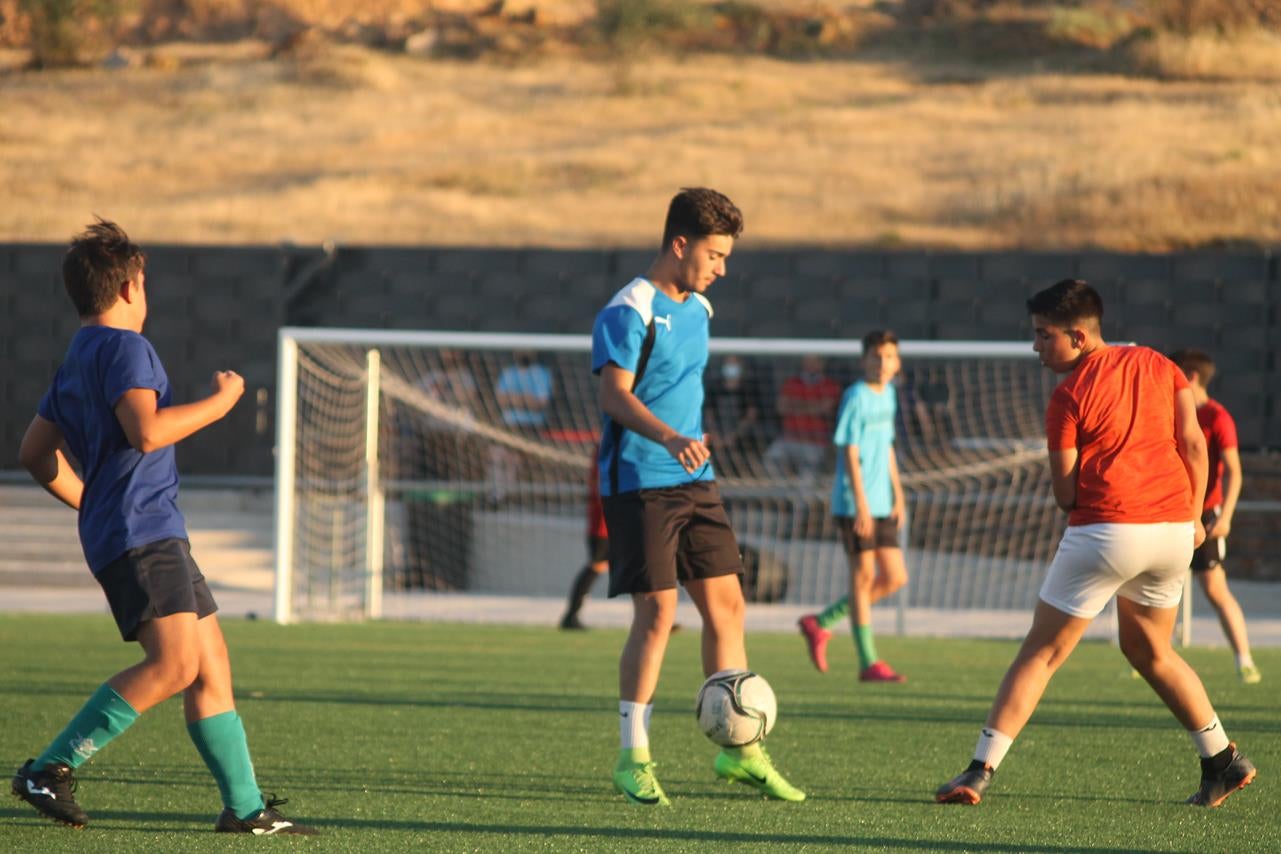 Fotos: Cierre de temporada de la Escuela de Fútbol Base (IV)