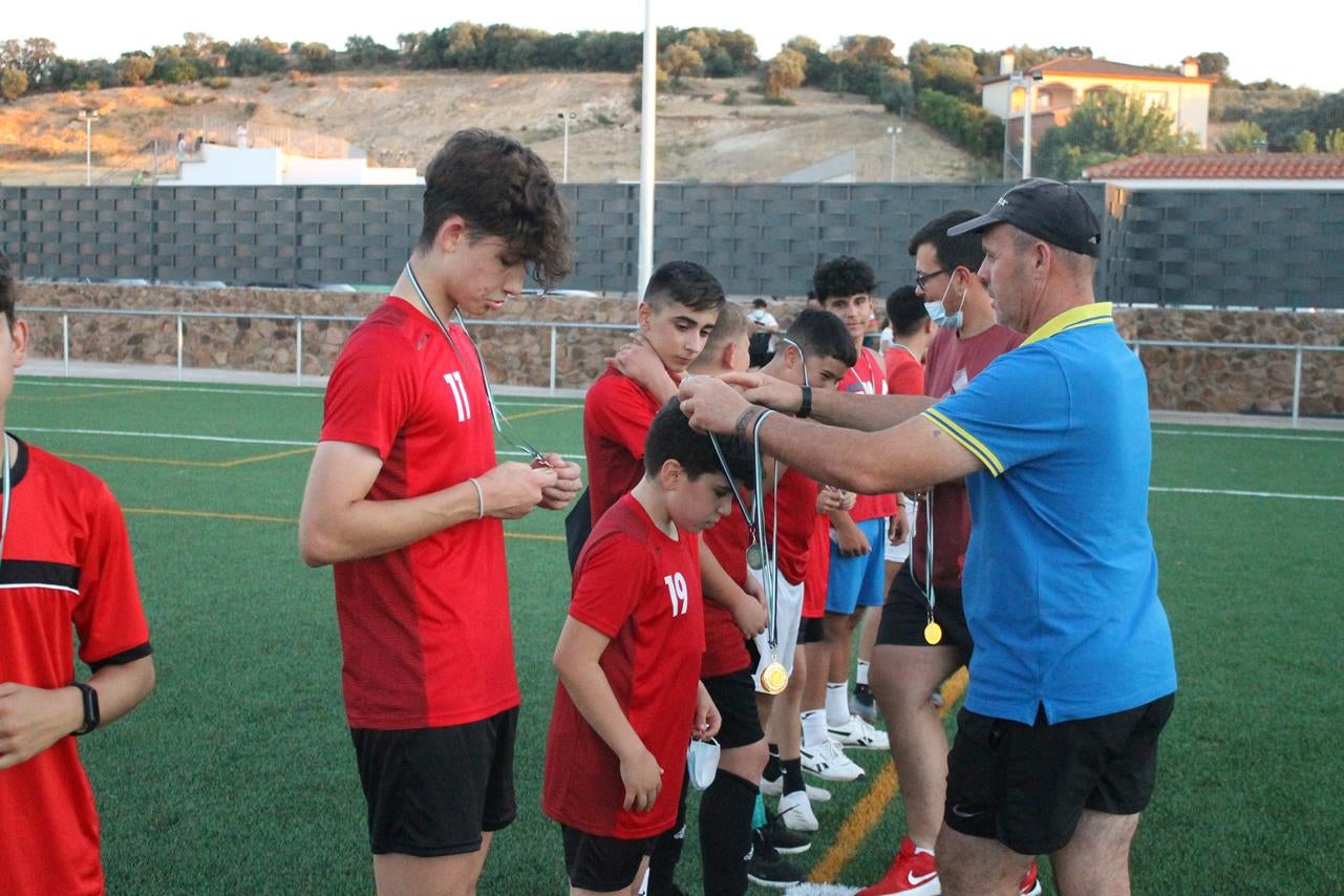 Fotos: Cierre de temporada de la Escuela de Fútbol Base (IV)