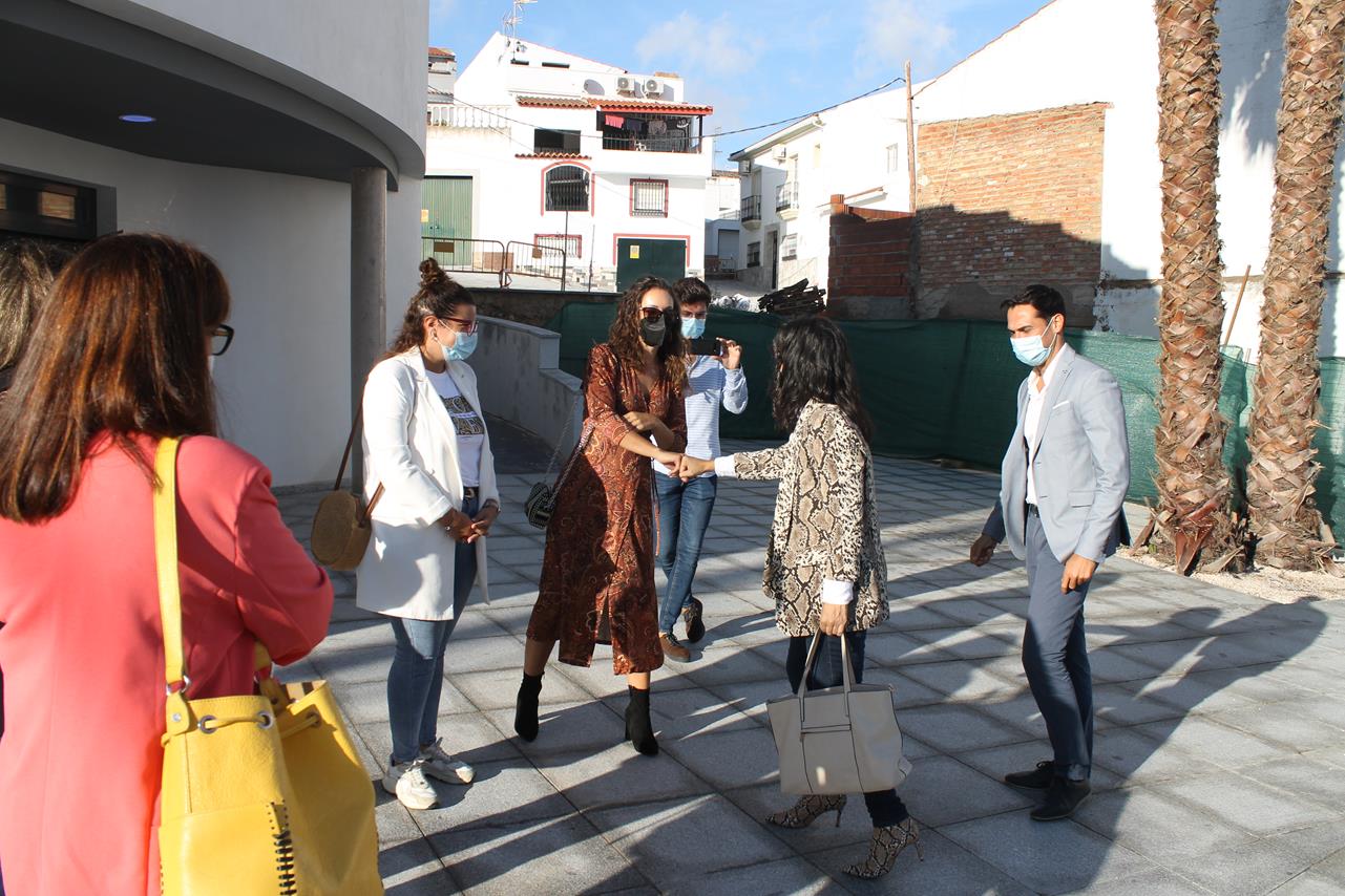 Fotos: Visita de la Consejera de Educación y Empleo, Esther Gutiérrez