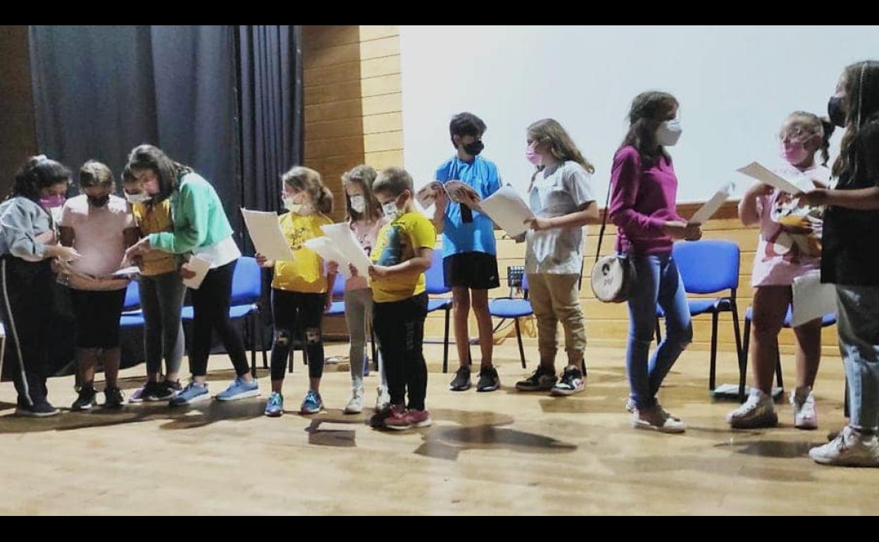 Los más pequeños de la Escuela Municipal de Teatro