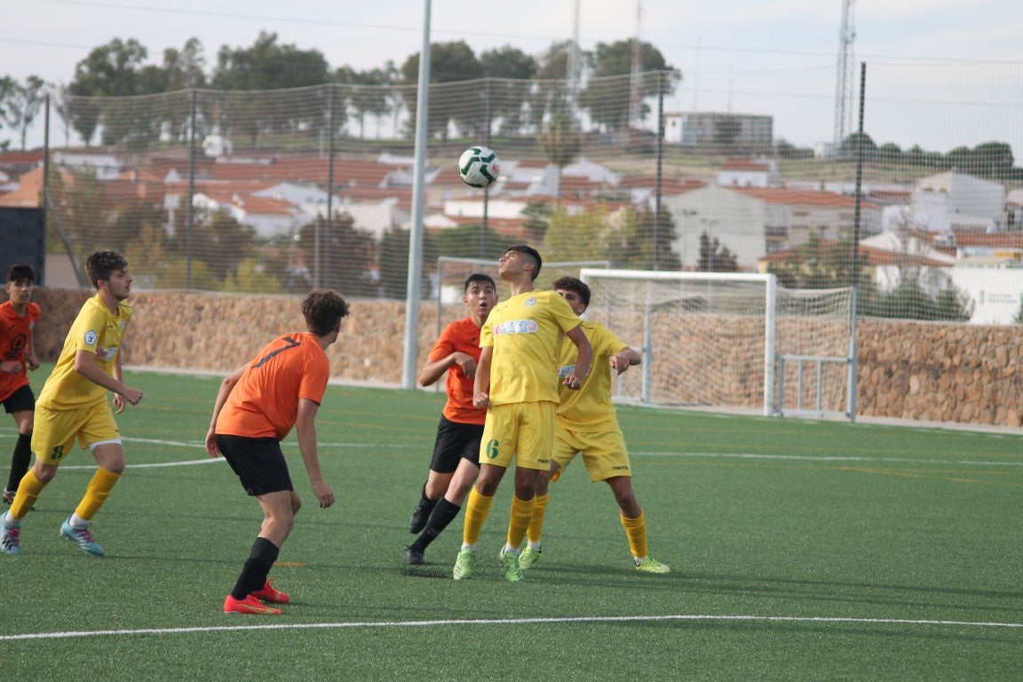 Fotos: Juveniles: Racing Valverdeño – Alconchel