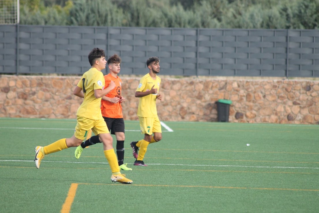 Fotos: Juveniles: Racing Valverdeño – Alconchel