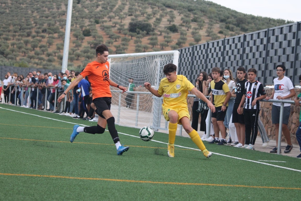 Fotos: Juveniles: Racing Valverdeño – Alconchel