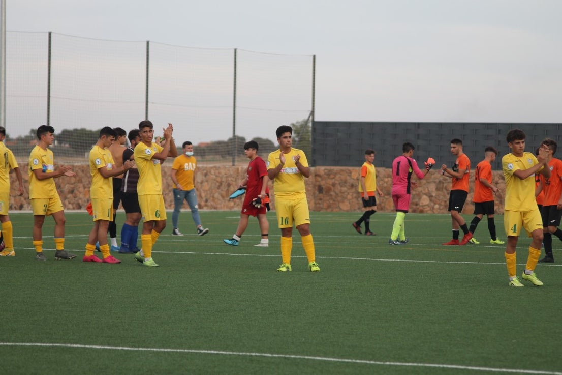 Fotos: Juveniles: Racing Valverdeño – Alconchel