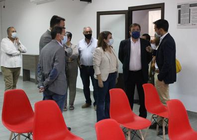 Imagen secundaria 1 - Vista por la Casa del Pueblo