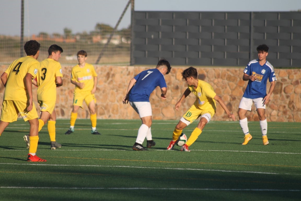 Fotos: Juveniles: Racing Valverdeño – Don Bosco