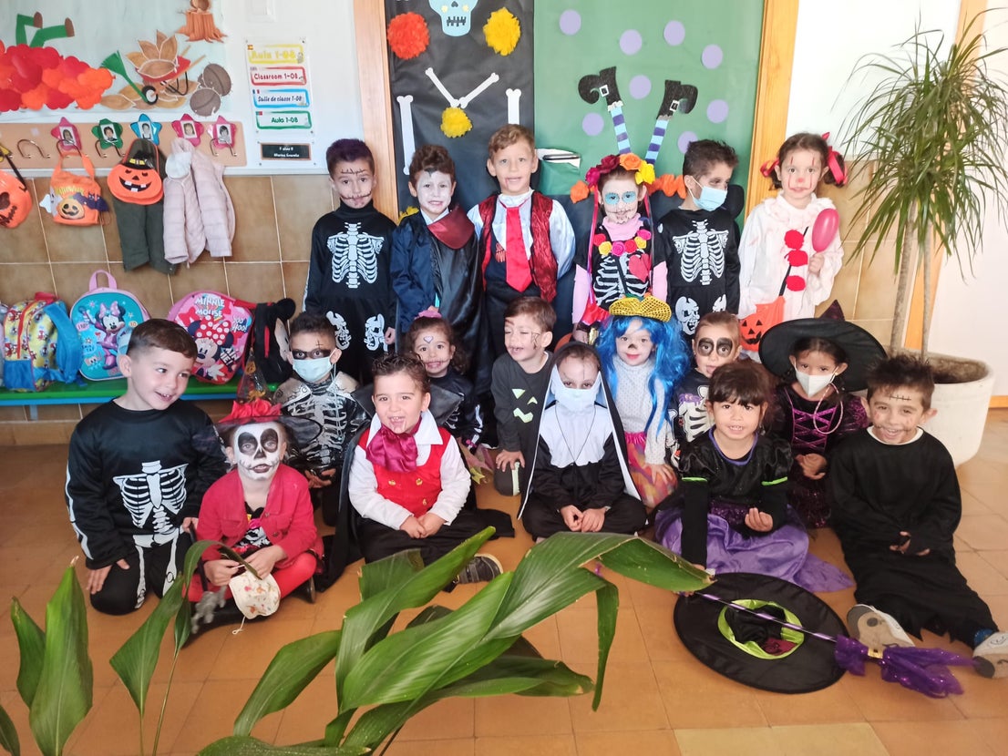 Fotos: Celebración de 'Todos los Santos' y Halloween en el Colegio Público 'César Hurtado Delicado'