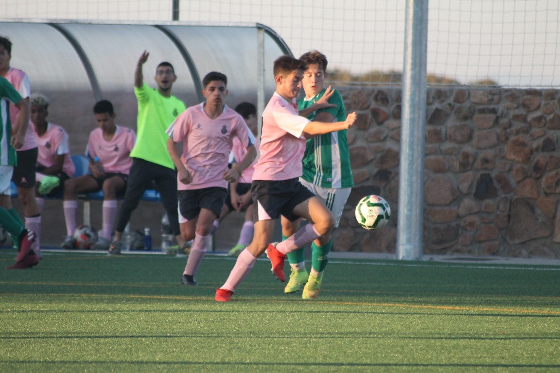Fotos: Juveniles Racing Valverdeño – EF Espanyol de Badajoz