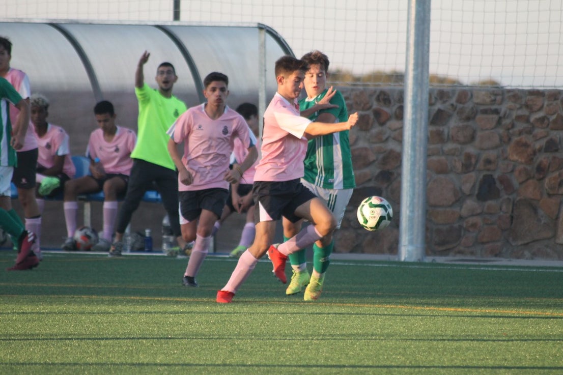 Fotos: Juveniles Racing Valverdeño – EF Espanyol de Badajoz