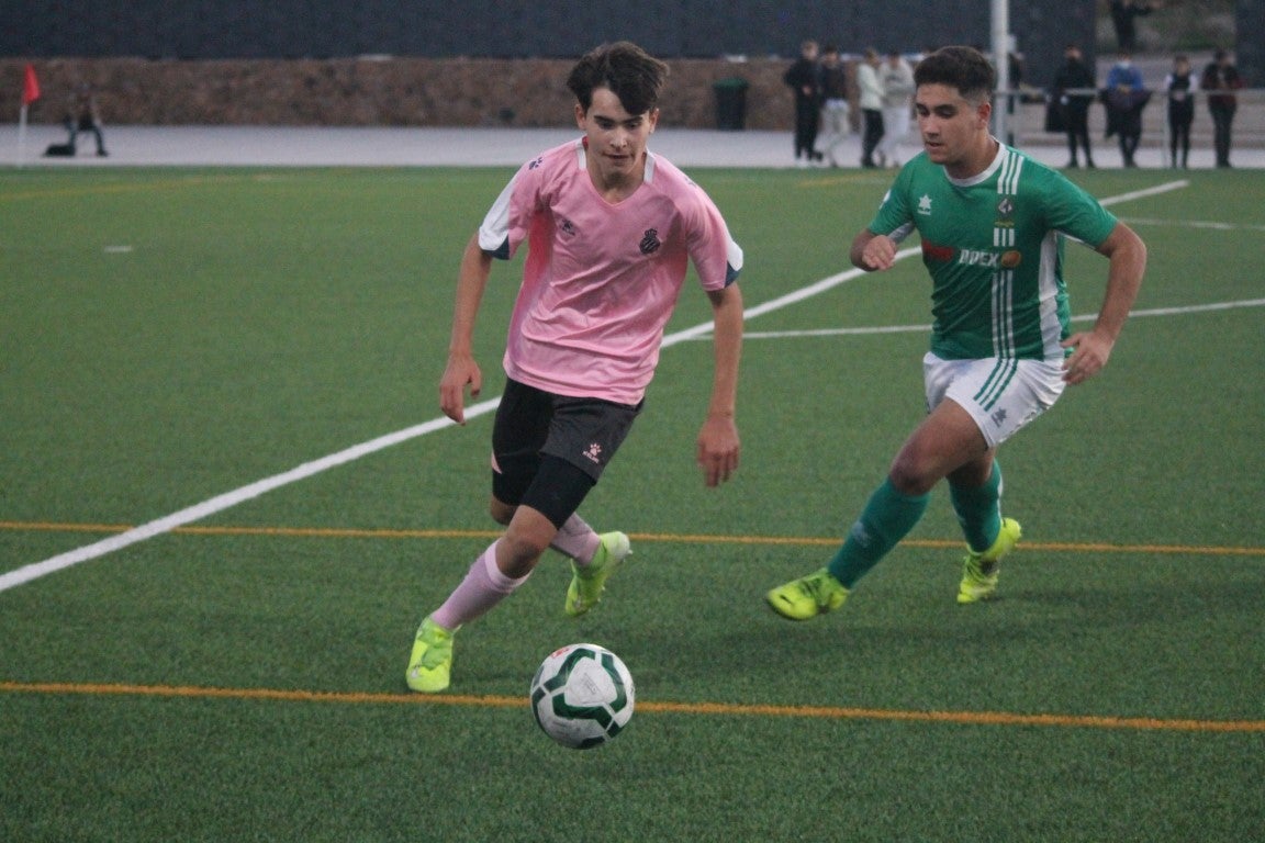 Fotos: Juveniles Racing Valverdeño – EF Espanyol de Badajoz