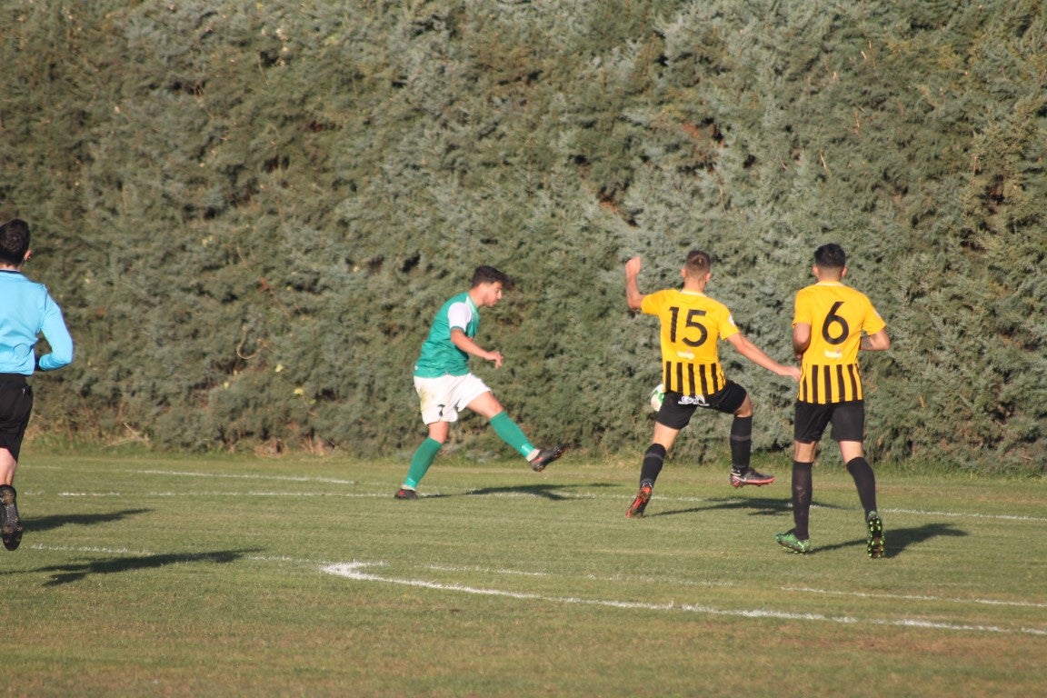 Fotos: Racing Valverdeño – AD Lobón