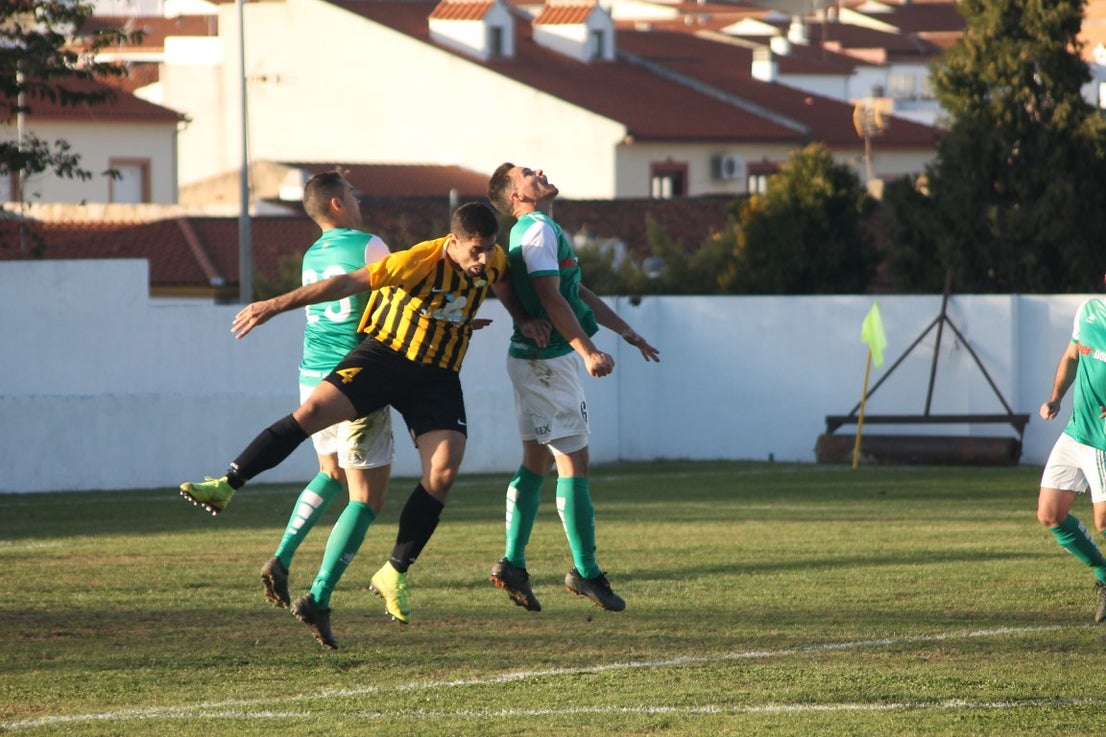 Fotos: Racing Valverdeño – AD Lobón