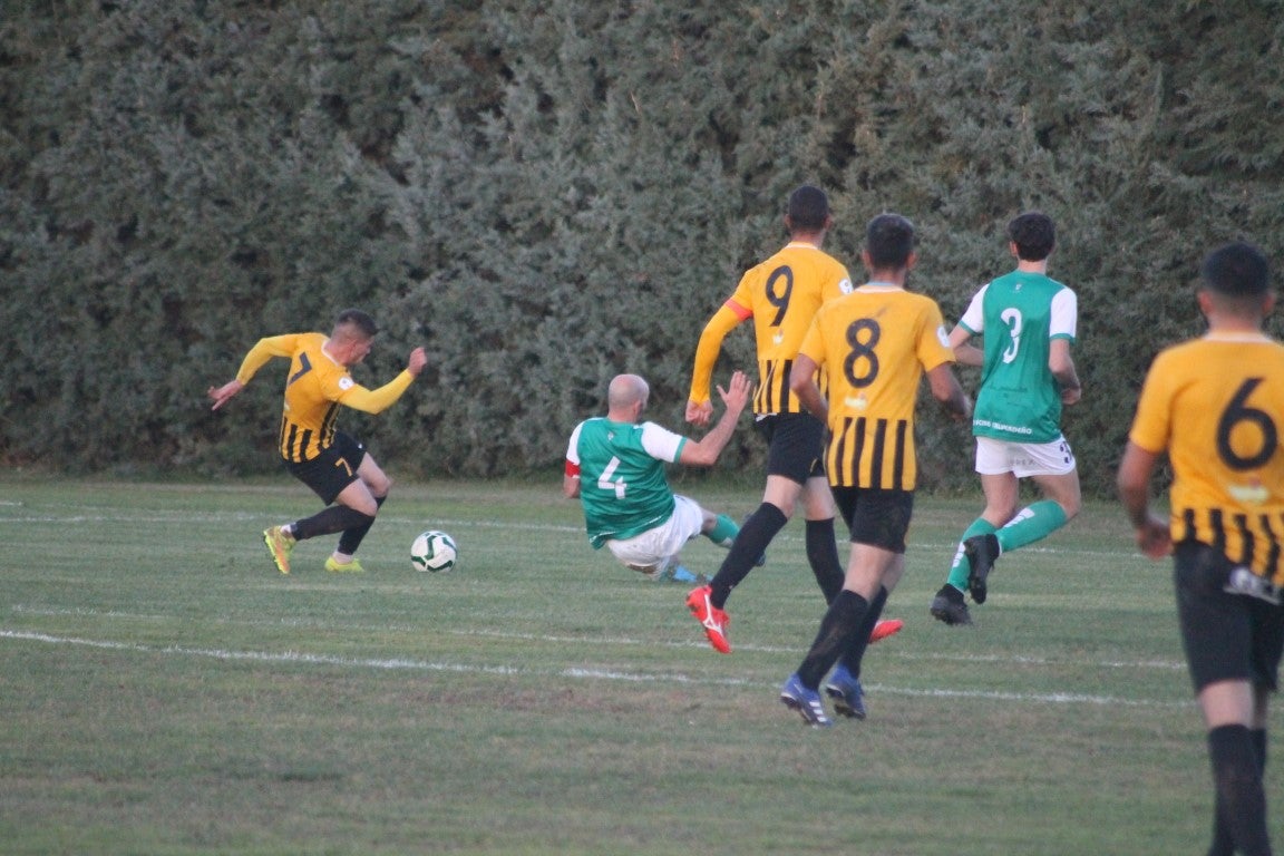 Fotos: Racing Valverdeño – AD Lobón