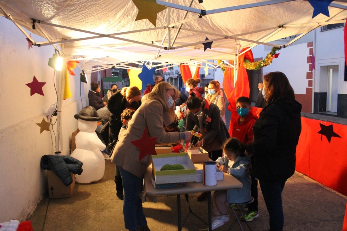 Fotos: Talleres Navideños y Castañas Asadas por ‘Adoro el Shopping Local’ 2021