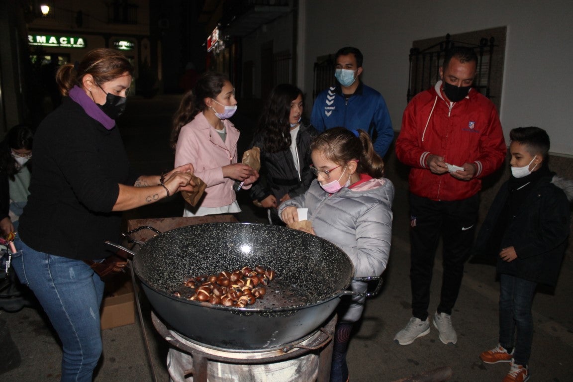 Fotos: Talleres Navideños y Castañas Asadas por ‘Adoro el Shopping Local’ 2021