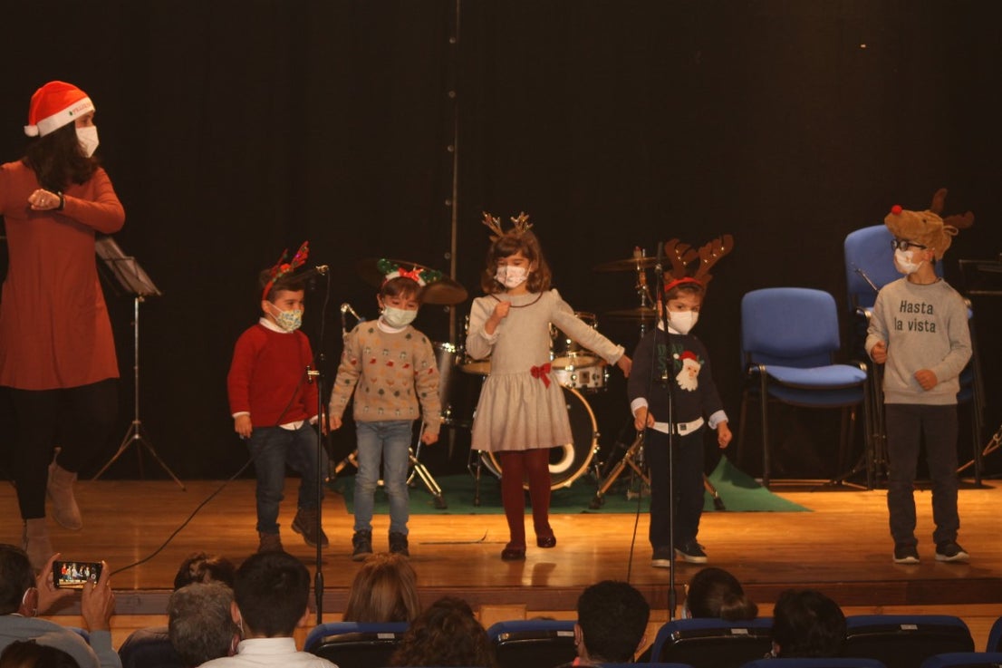 Fotos: Concierto de Navidad de la Escuela Municipal de Música 2021