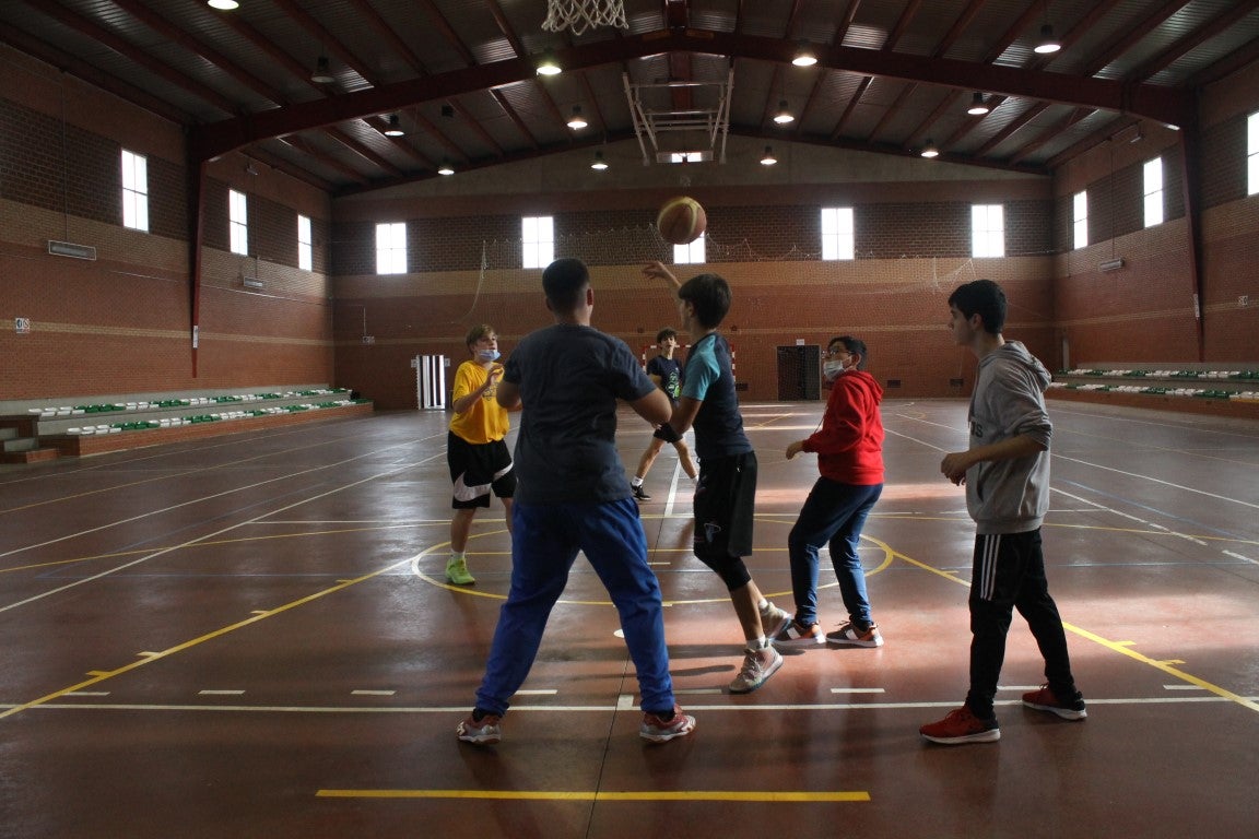 Fotos: Torneo de Baloncesto Navideño 2021