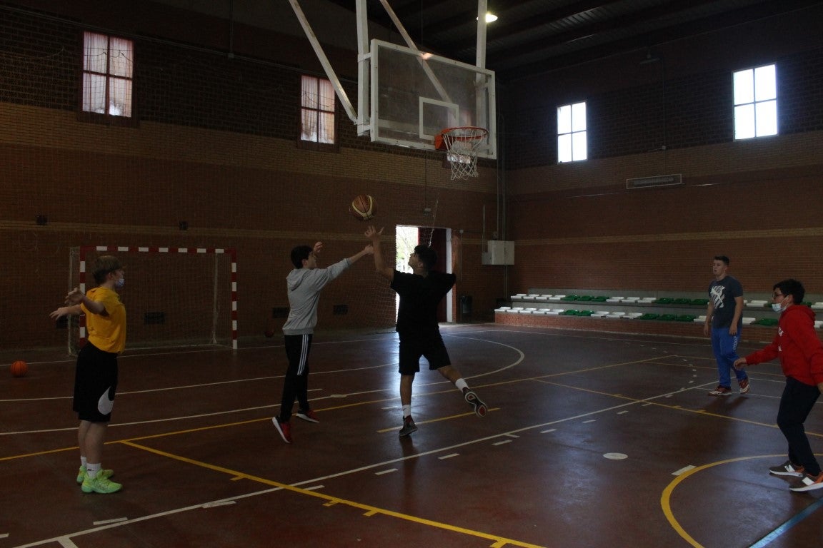 Fotos: Torneo de Baloncesto Navideño 2021