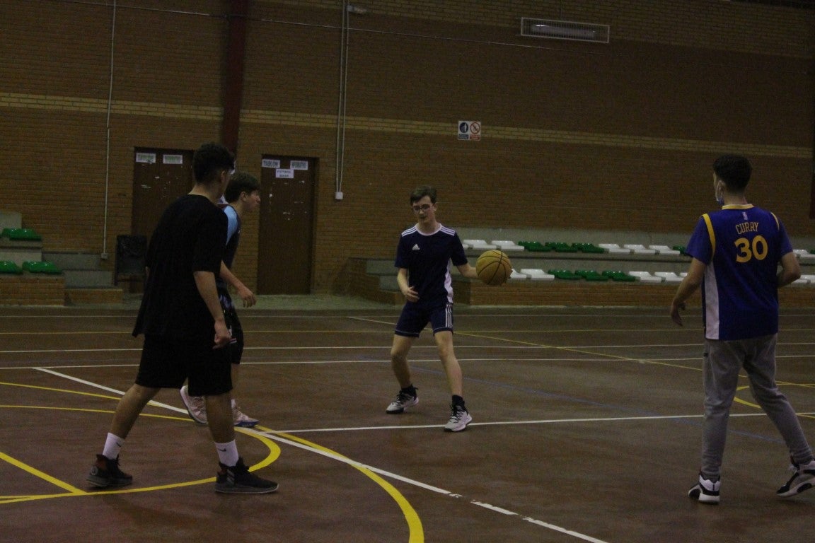 Fotos: Torneo de Baloncesto Navideño 2021