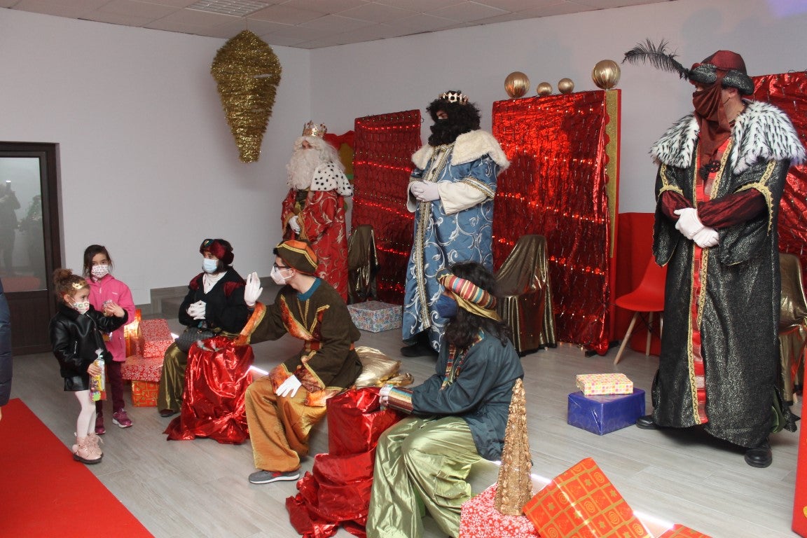 Fotos: Cabalgata de SSMM Los Reyes Magos (2022)