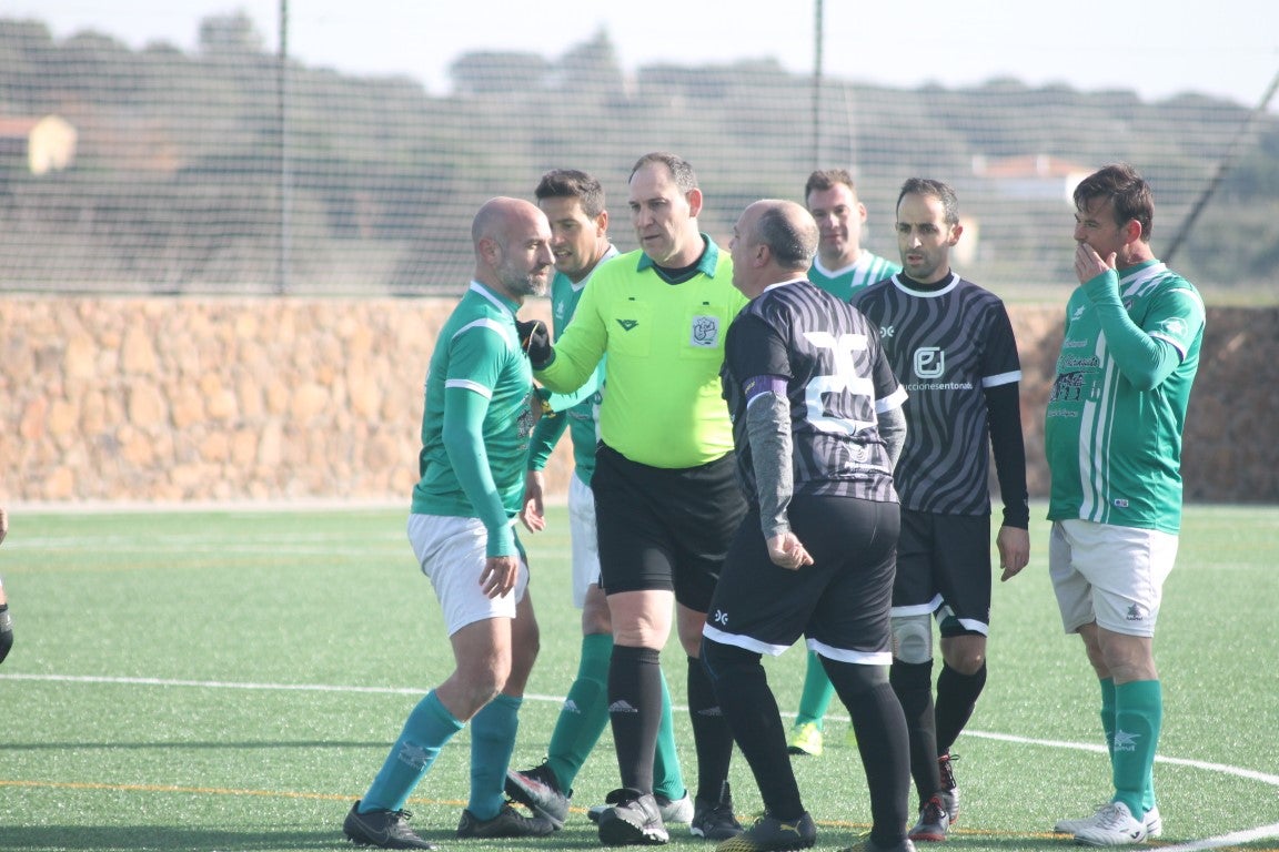 Fotos: Veteranos Valverde – Construcciones Entonado