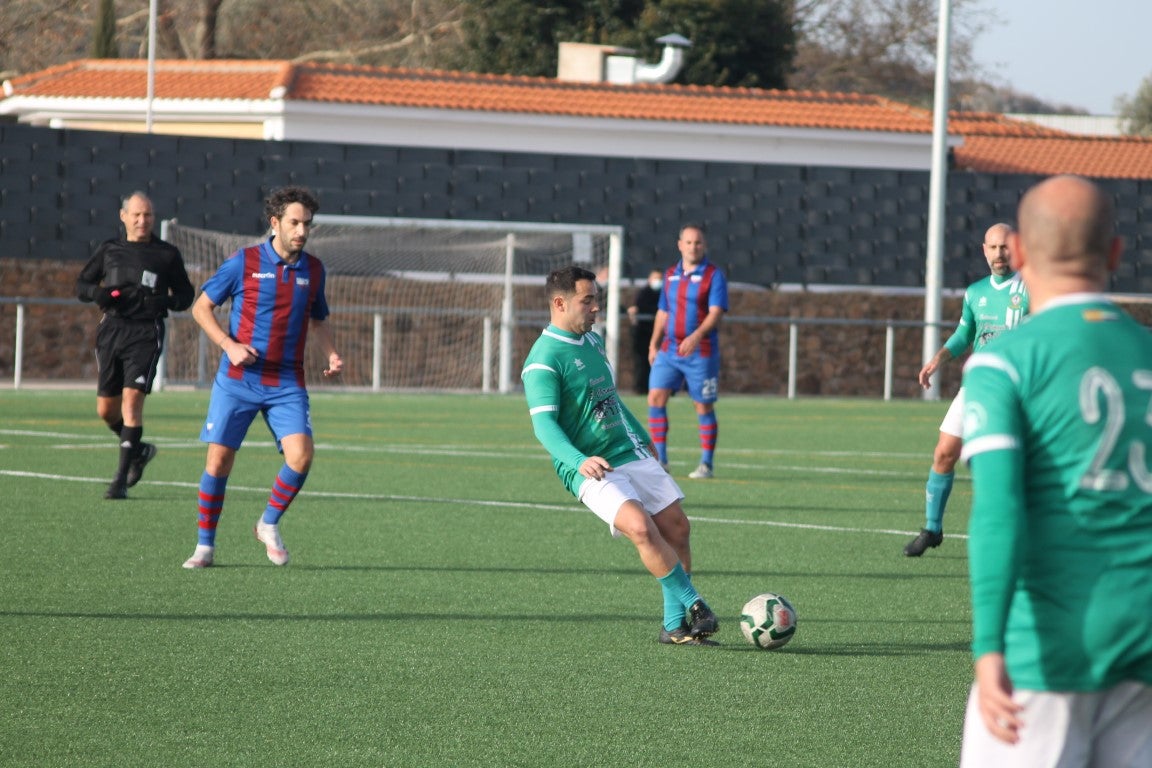 Fotos: Veteranos Valverde – CF Extremadura Veteranos
