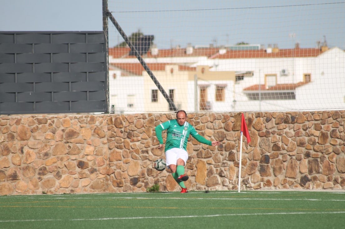 Fotos: Veteranos Valverde – CF Extremadura Veteranos