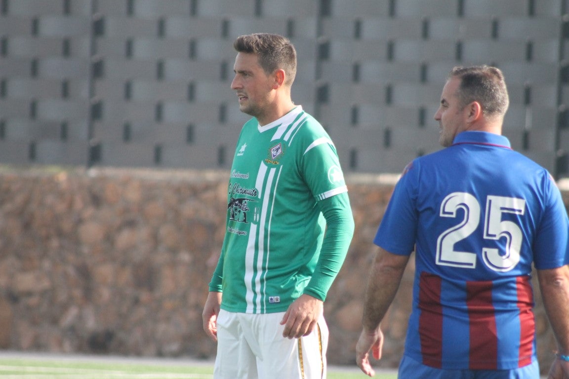 Fotos: Veteranos Valverde – CF Extremadura Veteranos