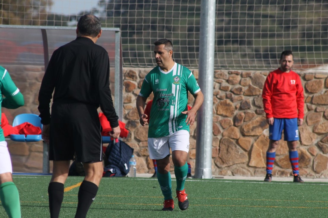 Fotos: Veteranos Valverde – CF Extremadura Veteranos