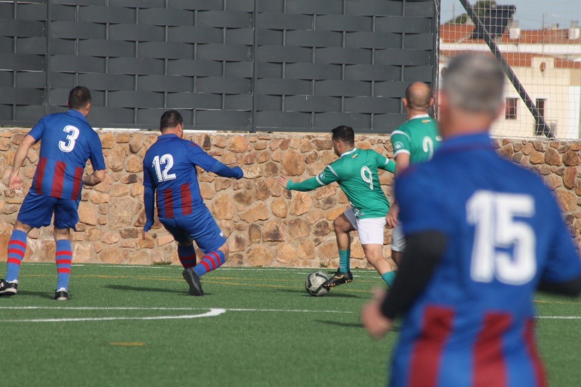 Fotos: Veteranos Valverde – CF Extremadura Veteranos