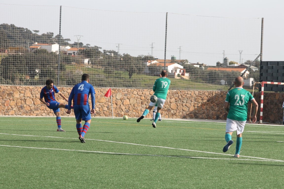 Fotos: Veteranos Valverde – CF Extremadura Veteranos