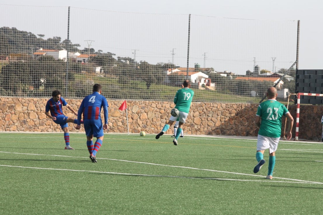 Fotos: Veteranos Valverde – CF Extremadura Veteranos