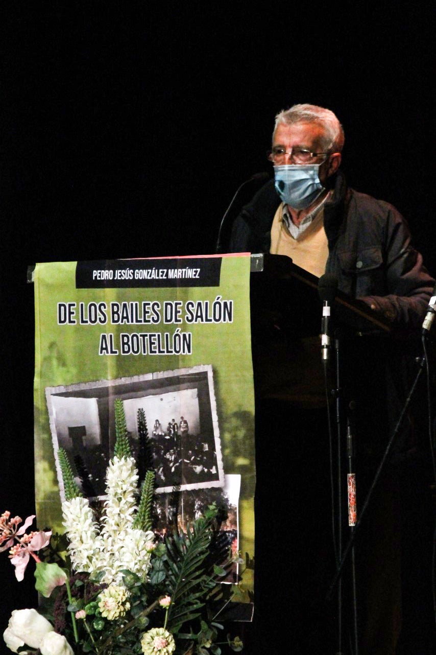 Fotos: Presentación del libro ‘De los bailes de salón al botellón’