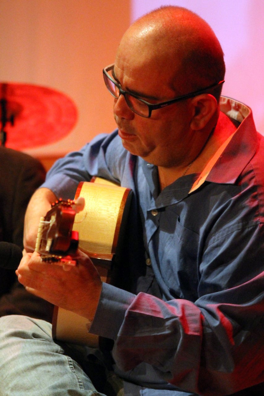 Fotos: Presentación del libro ‘De los bailes de salón al botellón’